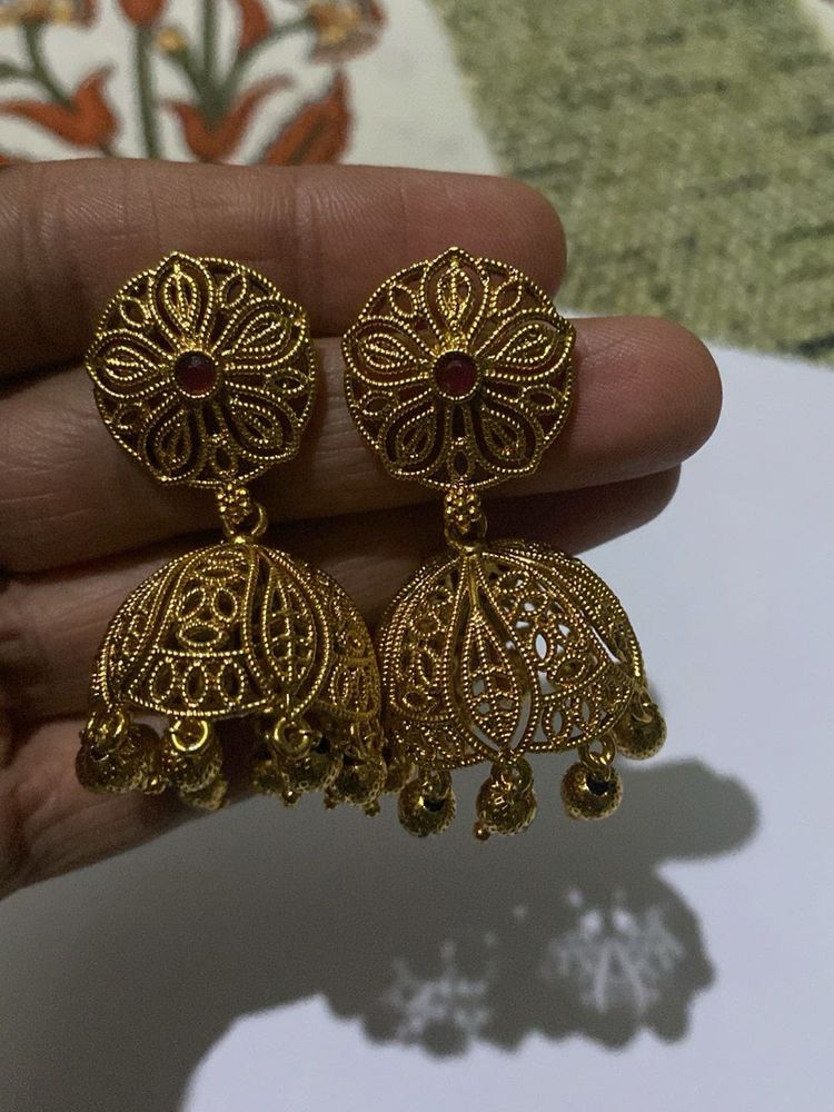 Earring