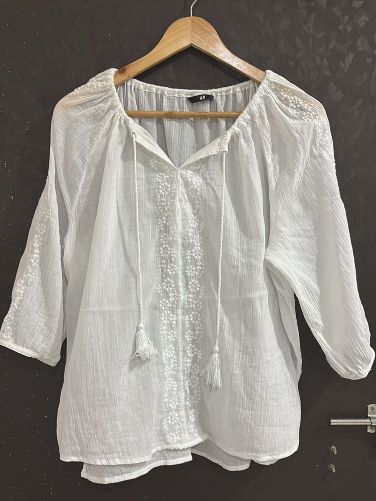 H&amp;M White Embroidered Tunic Top