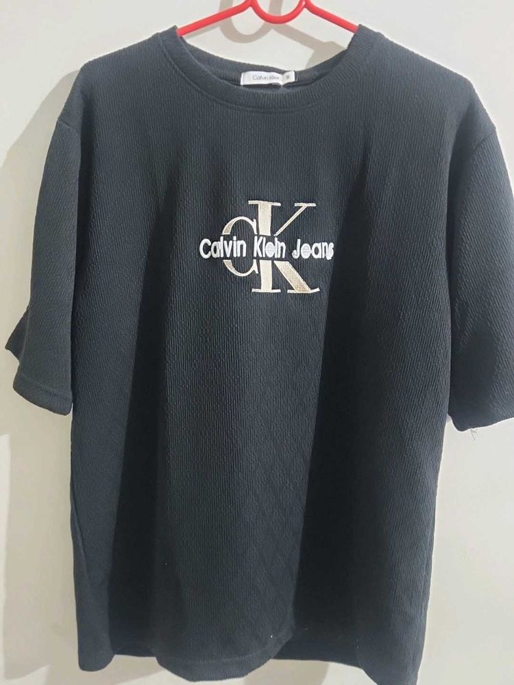 Calvin Klein T Shirt