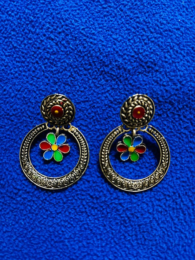 Multi Colour Antique Gold Earing
