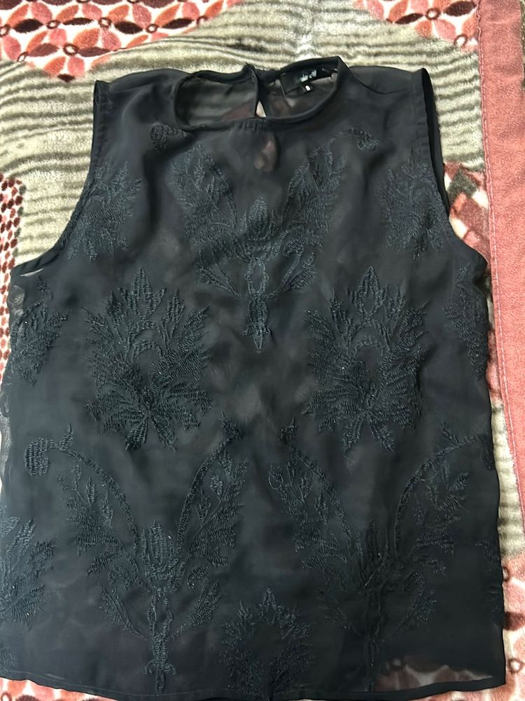 Chic Black Embroidered Tank Top