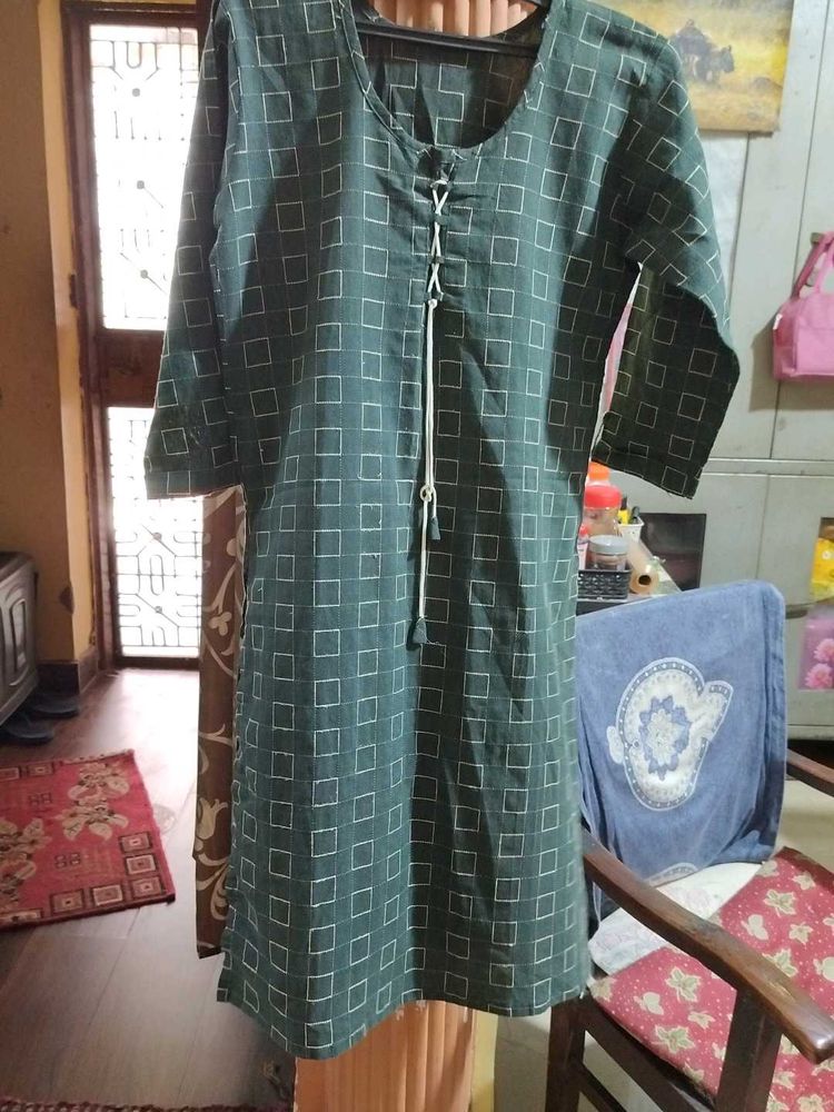 Greyish Green Checkered Kurta