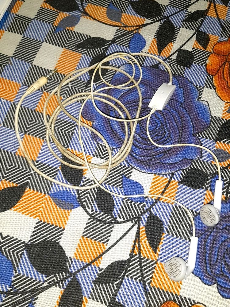 SAMSUNG Original Earphones