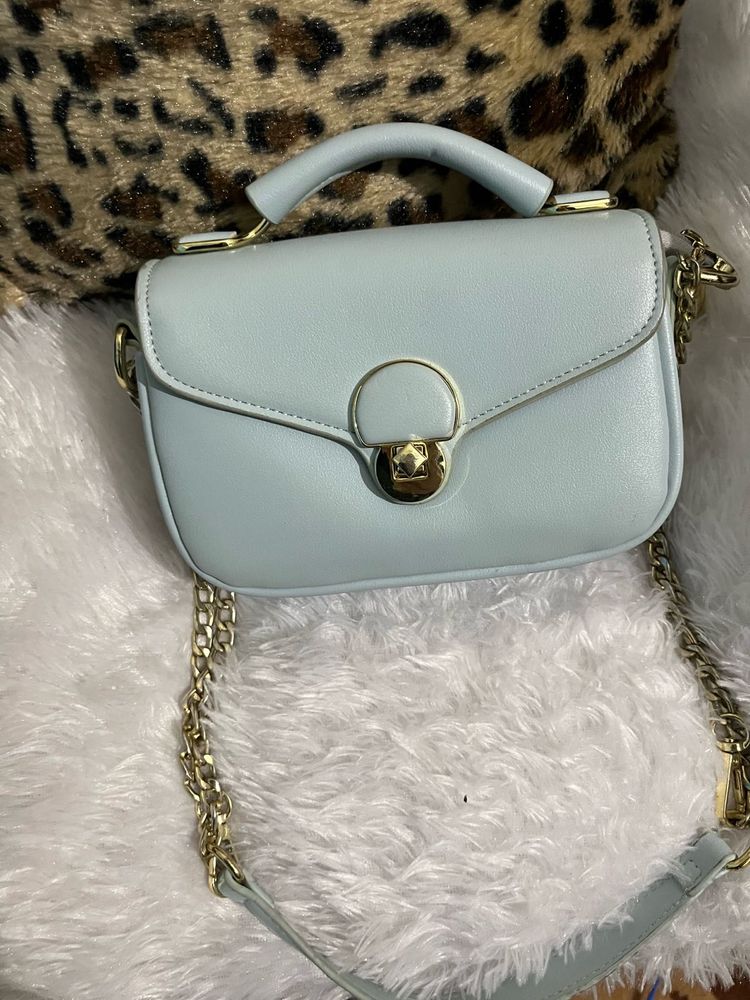 Buy 2 Bags @ ₹550