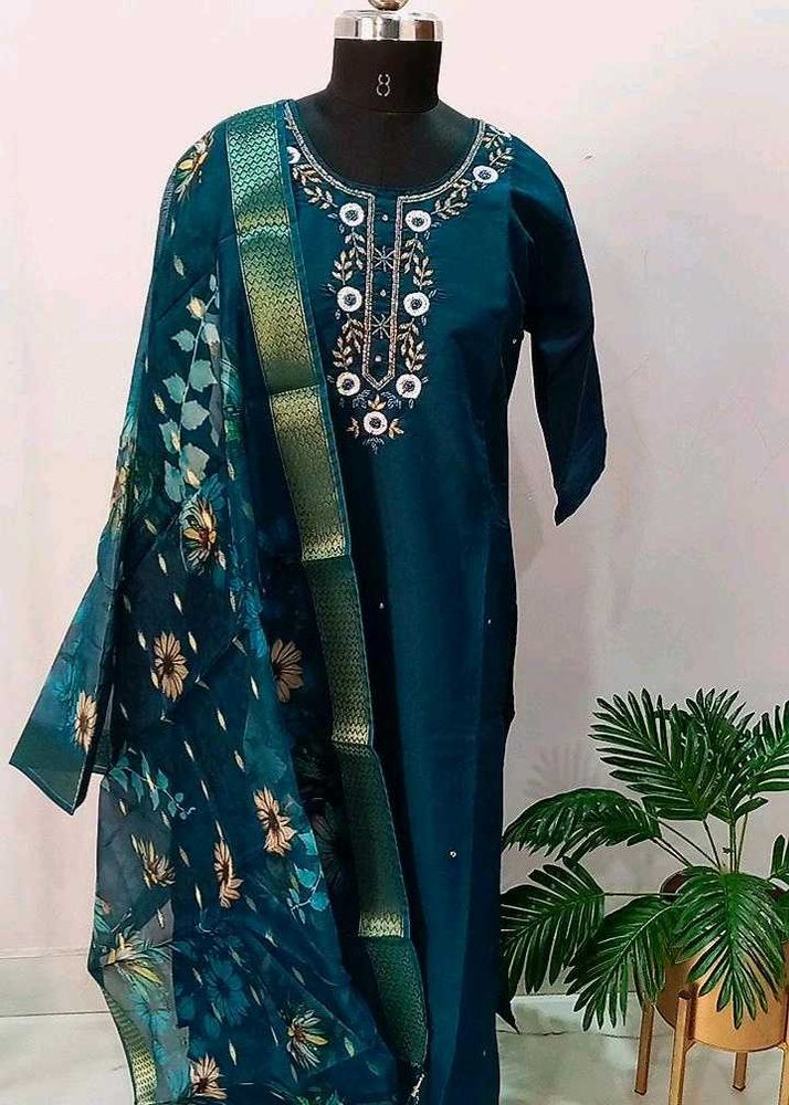 Gorgeous 3 Piece Suit Set