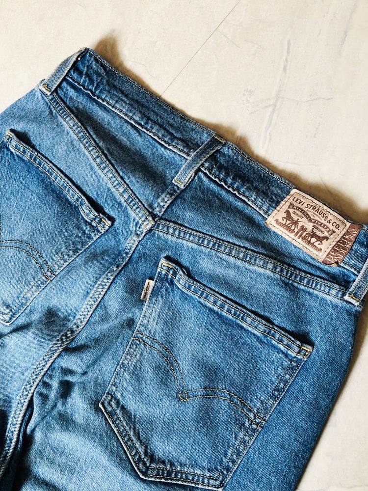 Levi&#39;s Denim Jeans