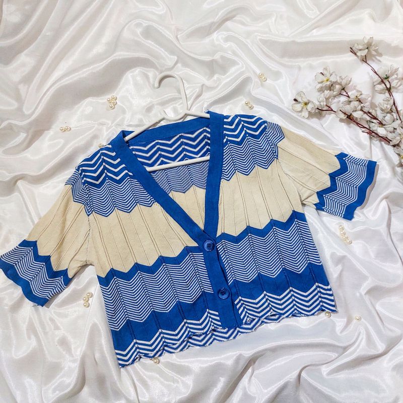 Blue Cardigan Top💙🤍