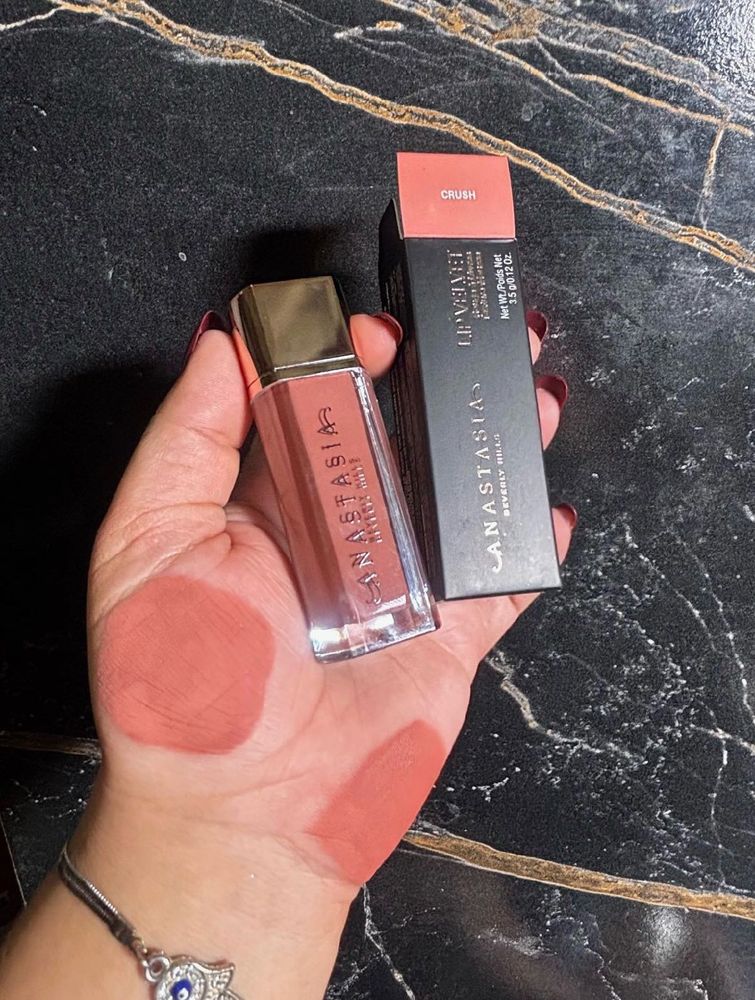 Anastasia Beverly Hills Velvet Lipstick:-Crush