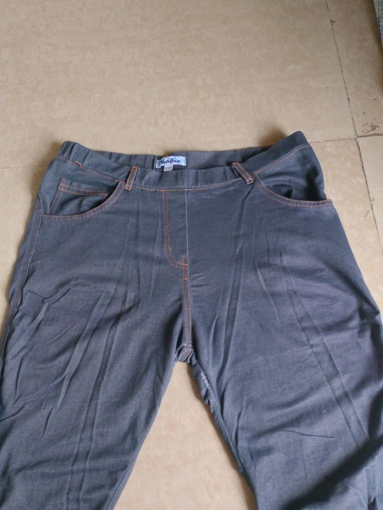Sale!! Stylish Slim Fit Jeggings