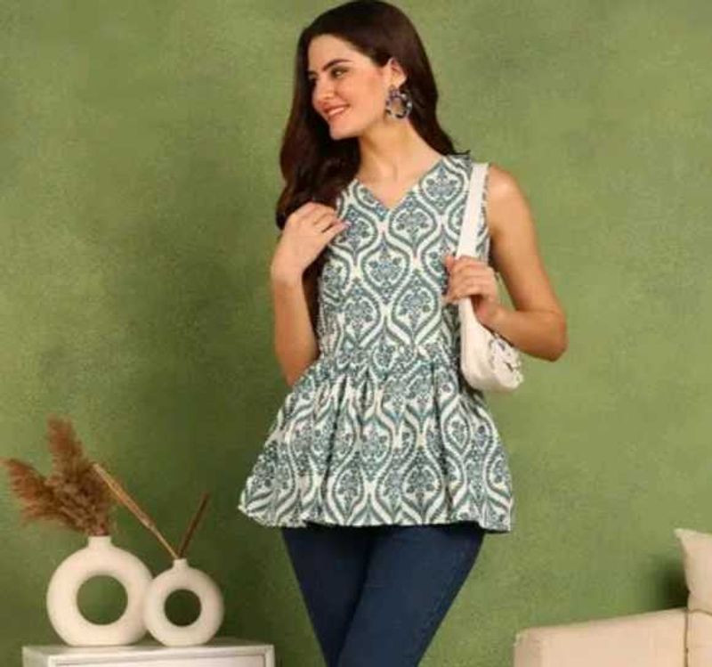 Stylish Printed Sleeveless short kurti