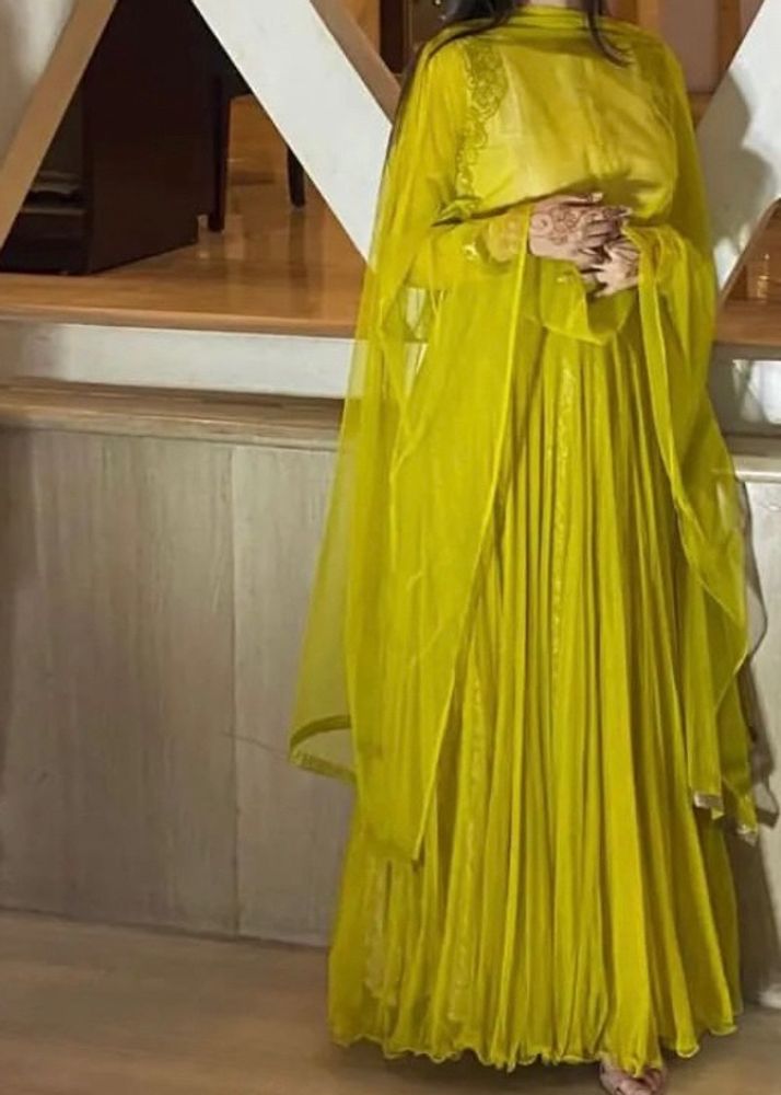 Pear Yellow Gown