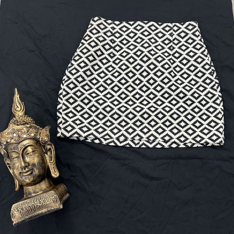 Zara Women Skirt 28 Waist
