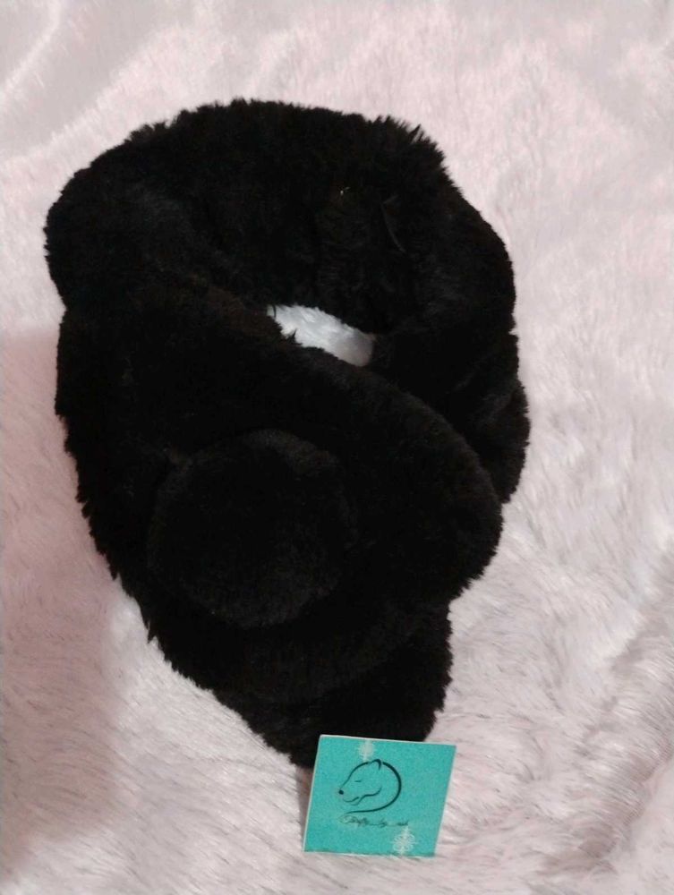 🌸Fuzzy Black Scarf🌸
