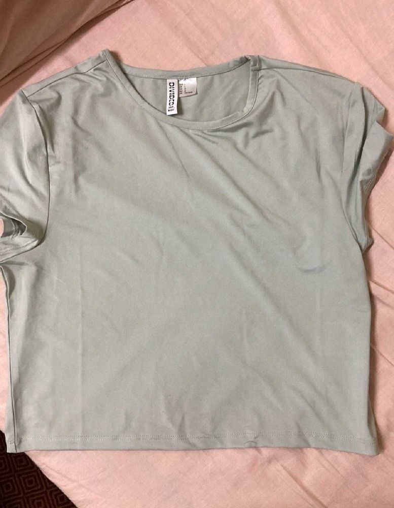 H&amp;M Tee