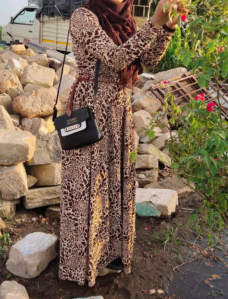 TIGER PRINT GOWN.