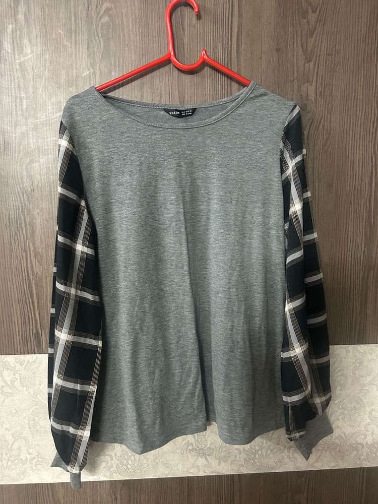 Gray Plaid Sleeve Top