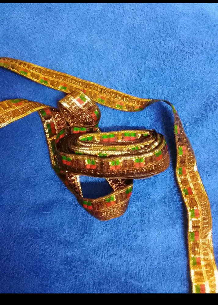 Pack Of 2 Saree Laces And Pistachio Shells