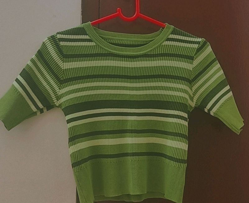 Stretchable Slim Fit Top CropTop