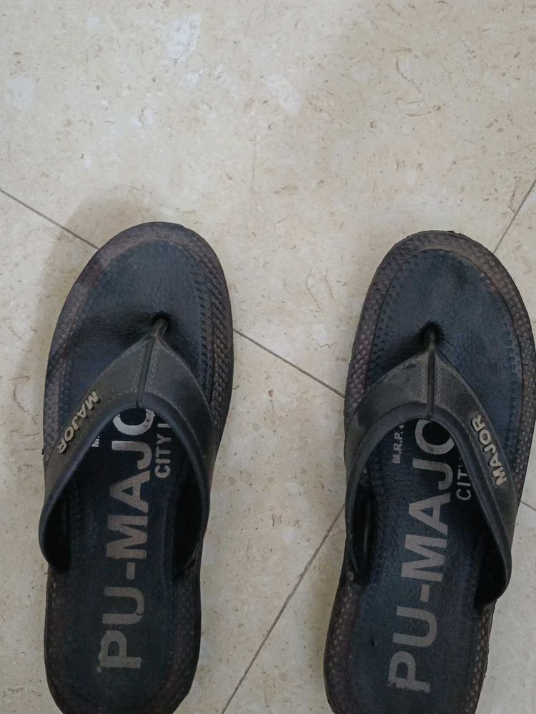 Women Slippers Brown