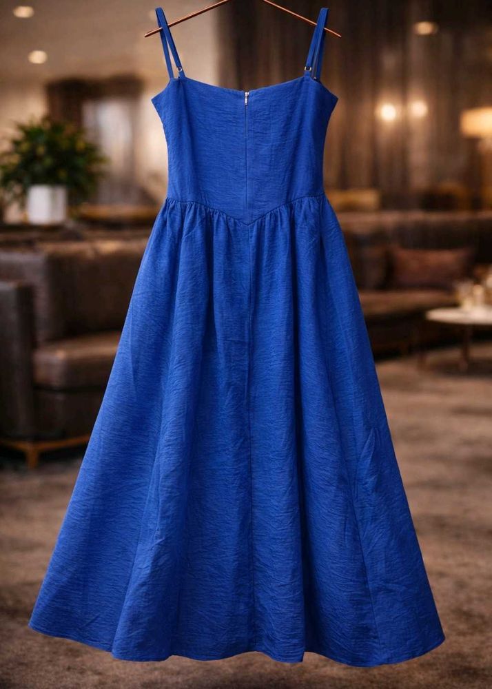 Elegant Blue Midi Dress