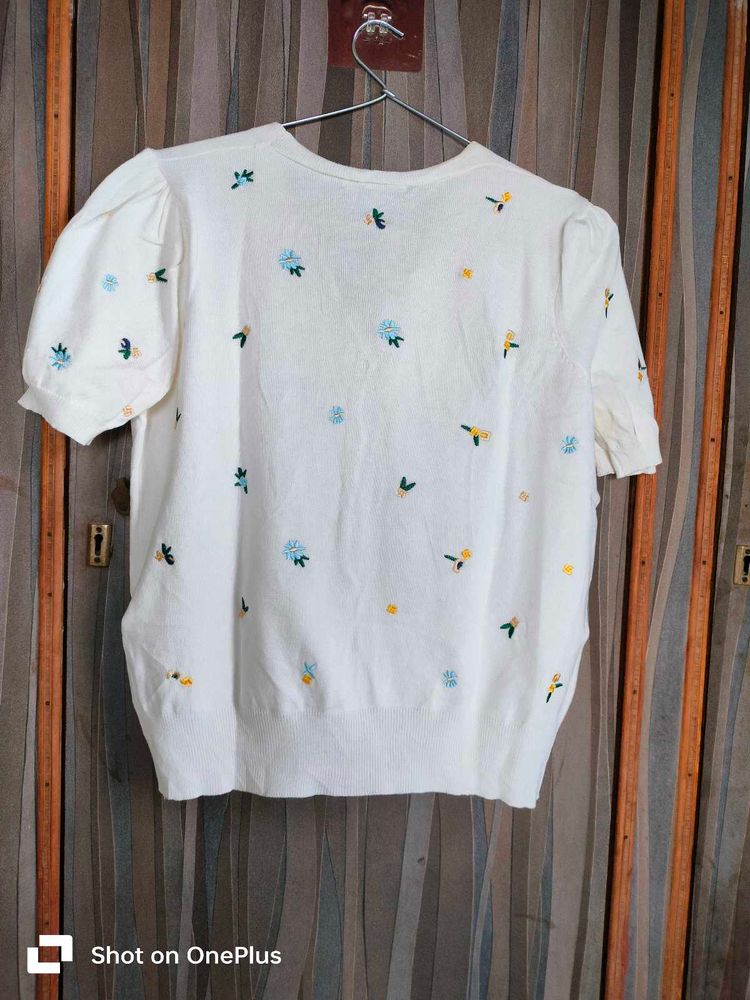 Floral Embroidered Knit Top