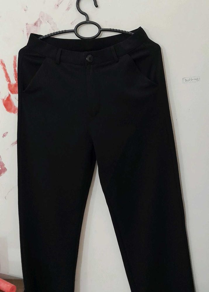 black formal trouser.