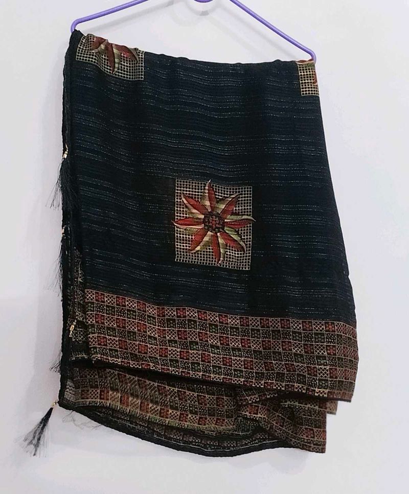 (No Spot) Black Saree With Blouse
