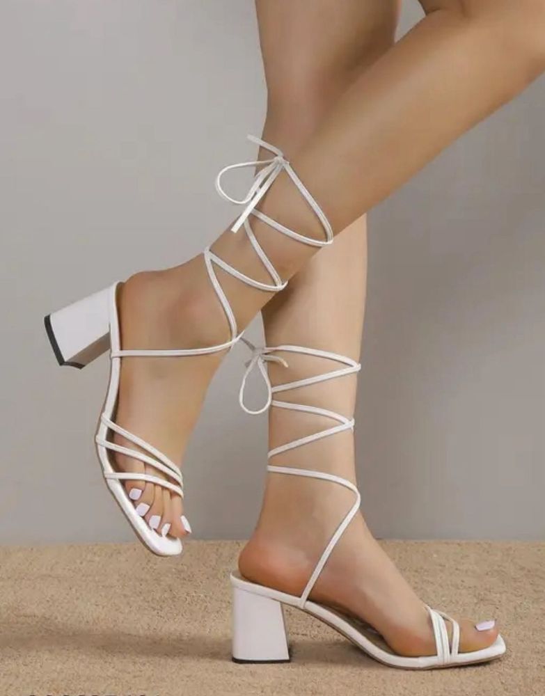 🌷🌙beautiful lace-up high top heel for beautifu