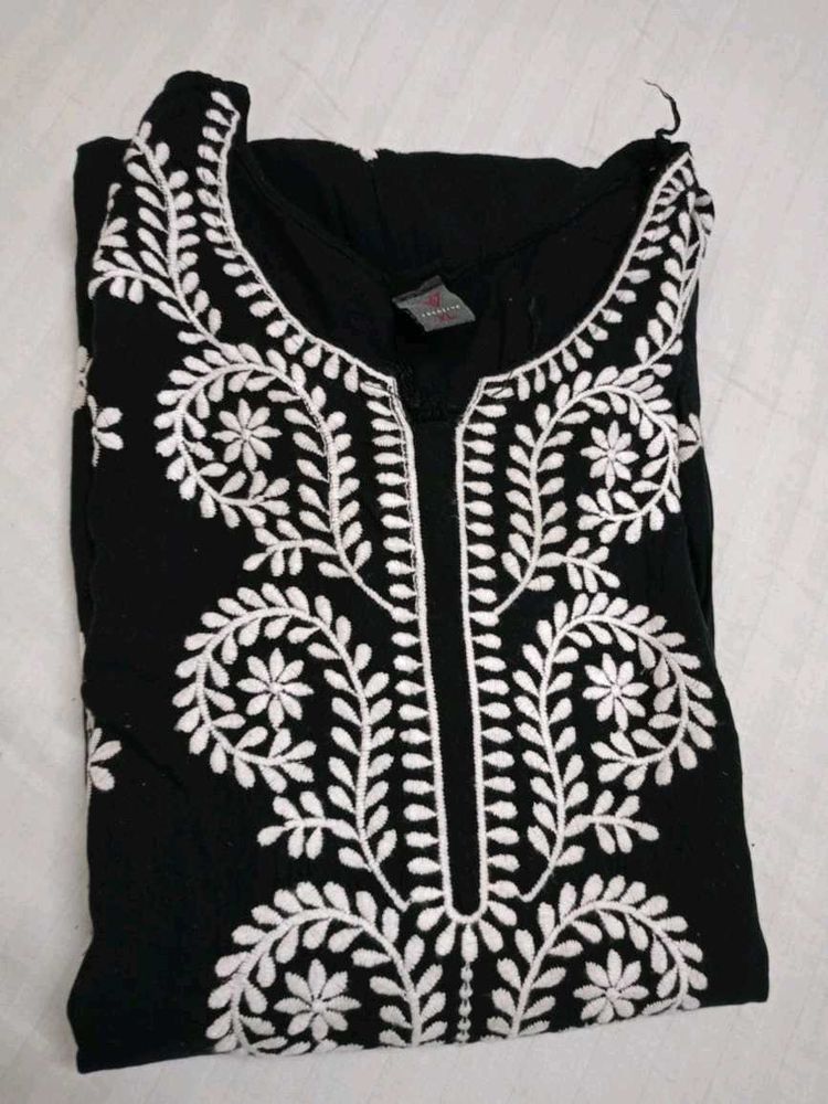 Chikankari Kurti