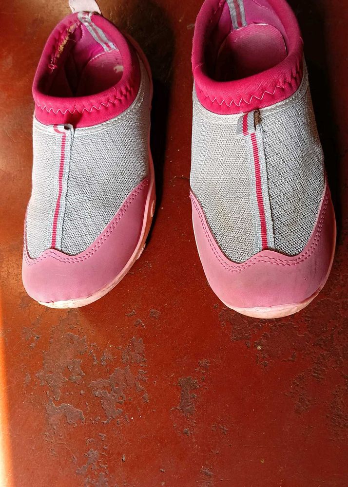 Women Shoes Good Condition.