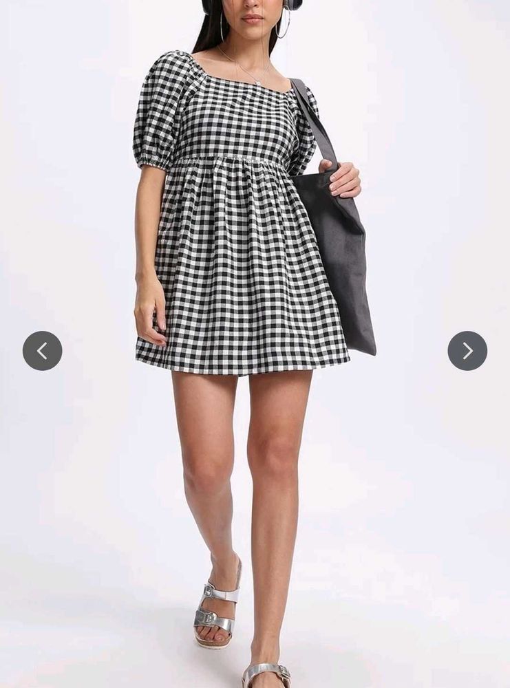 Gingham Puff Sleeve Dress