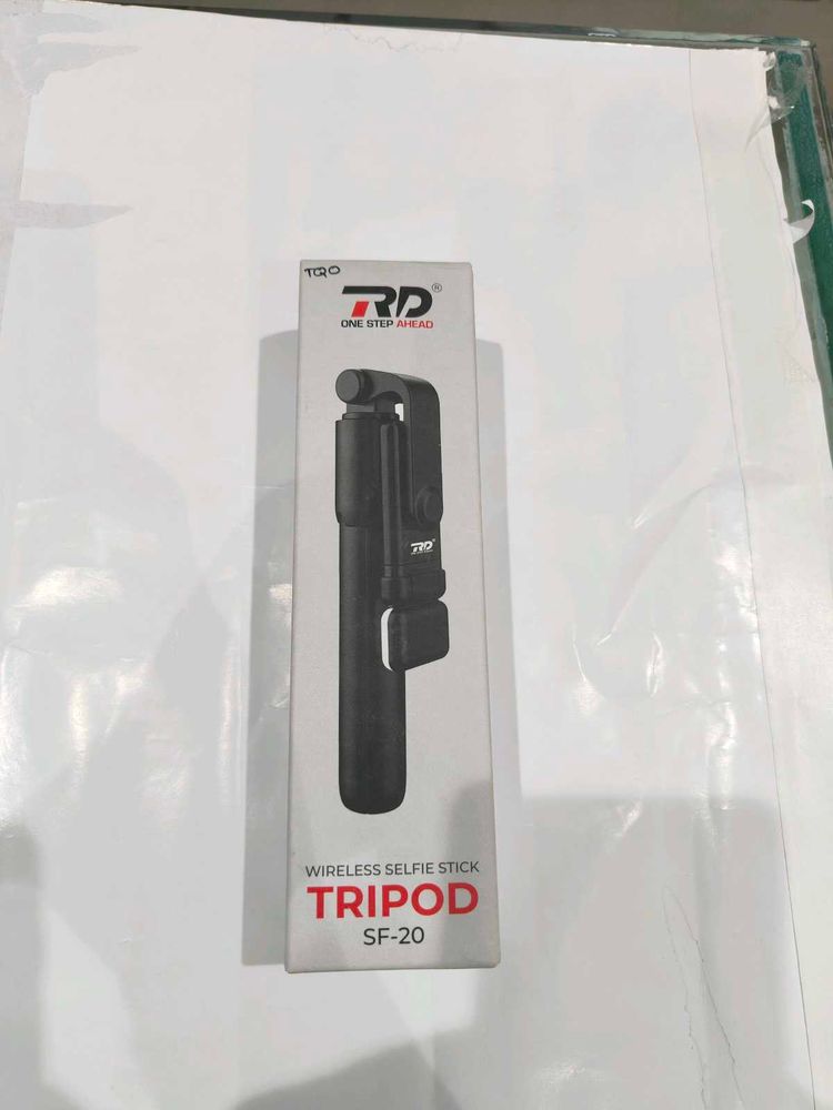 Selfie stick tripod