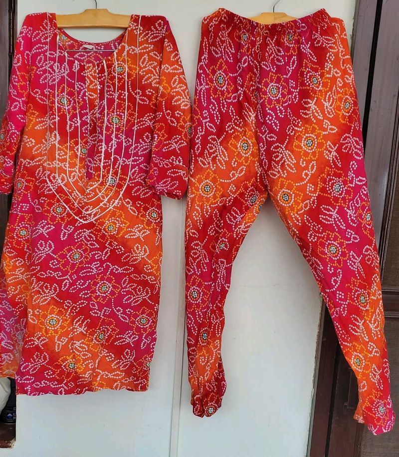 BANDHINI SALWAR KAMEEZ WITH GHOTA LACES ON NECK 😇