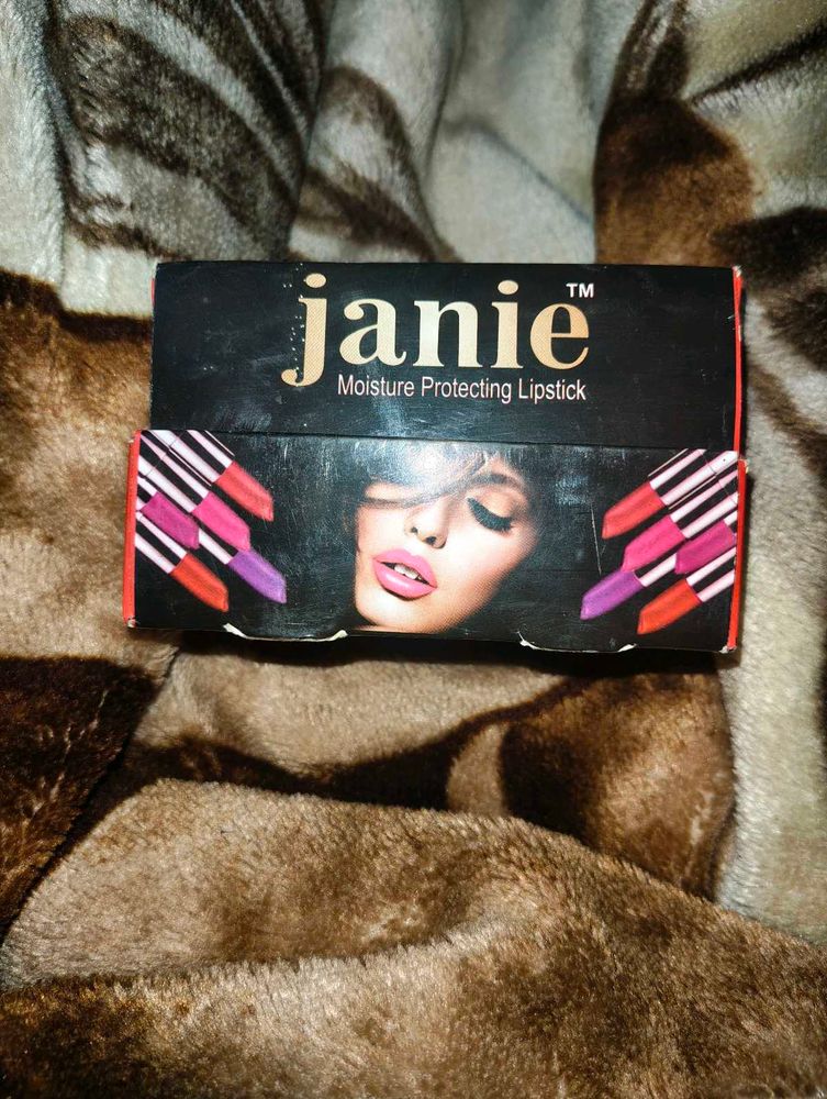 Janie Lipstick - Moisture Protecting