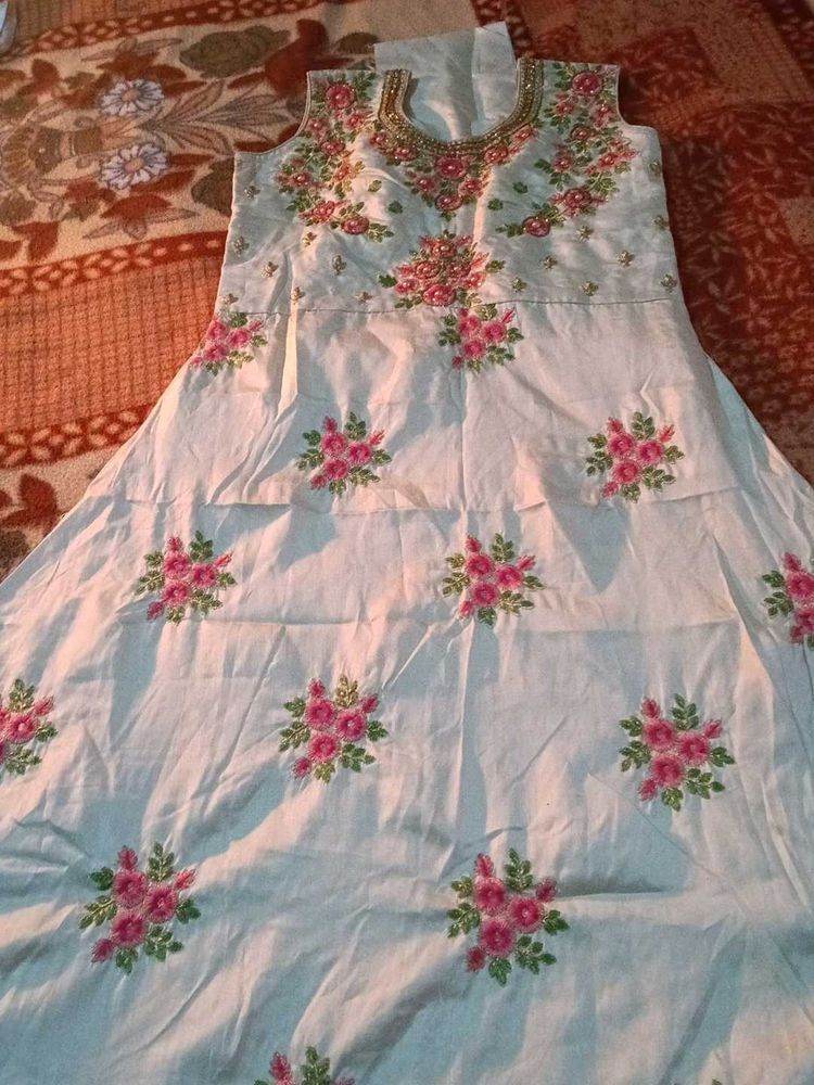 Elegant Embroidered Anarkali Kurta