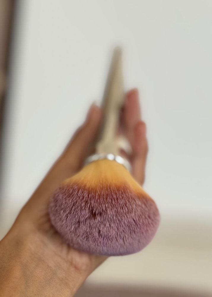 Makeup powder/foundation Brush