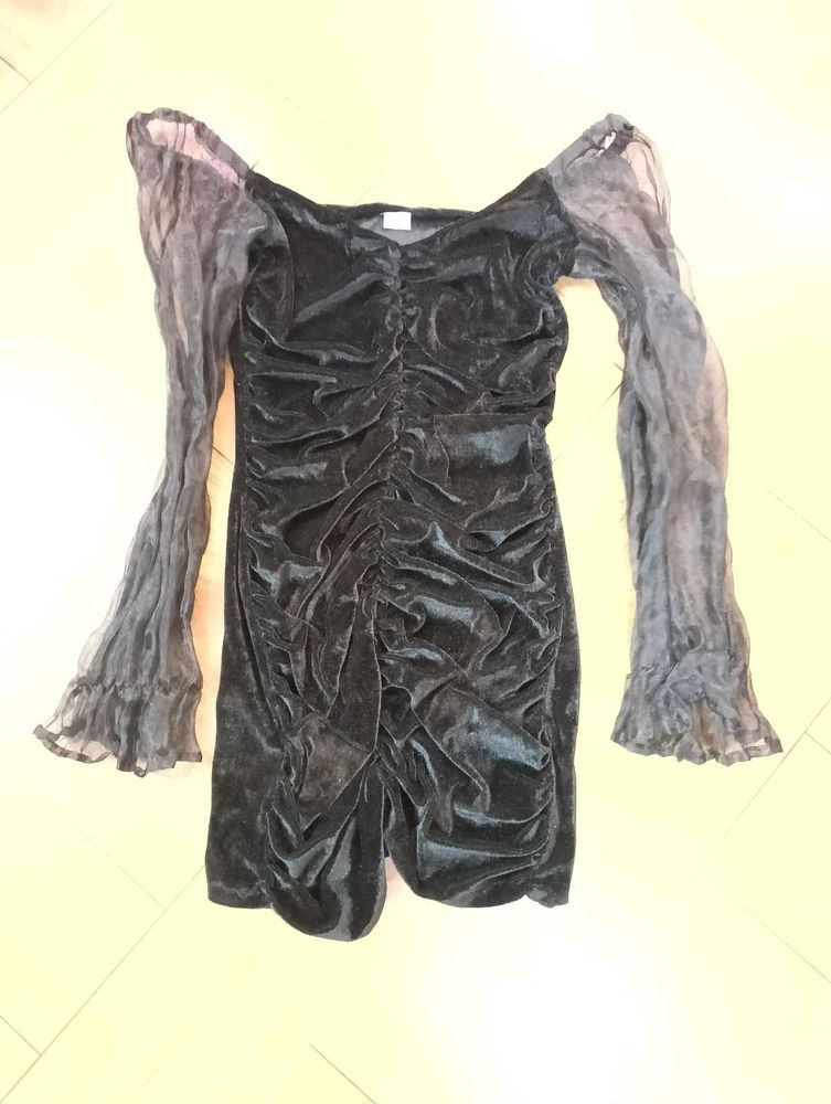 Black Bodycon Dress