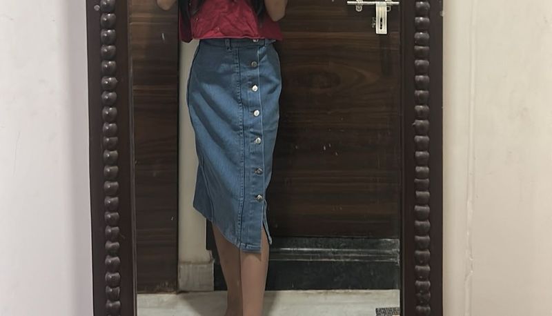 Denim skirt