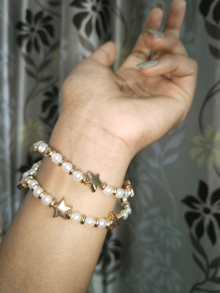 Pearls And Gold Coated Stars Bracelet