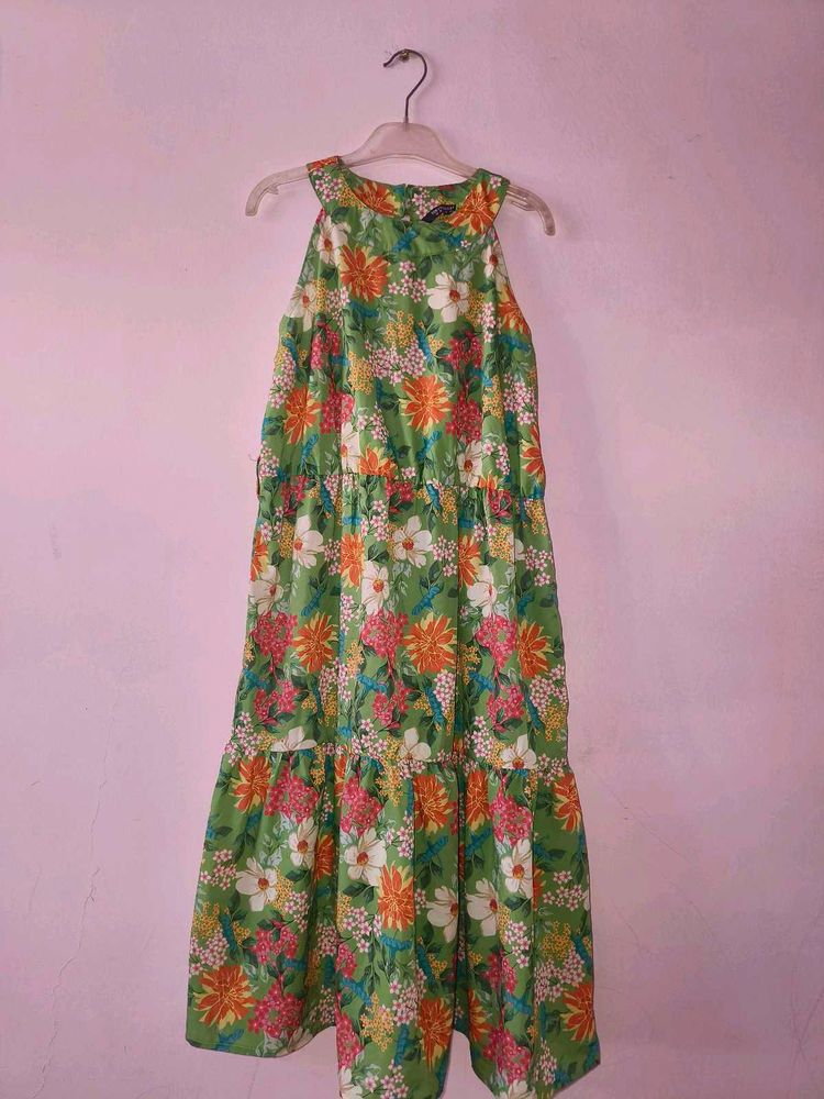 (Price Drop) Beachy Floral Mini Dress 🌺🏖️🩷🫶🏽