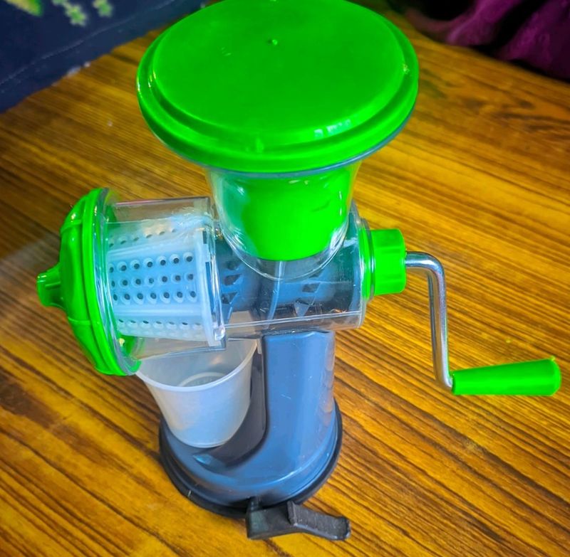 Portable Hand Juicer (Brand New)