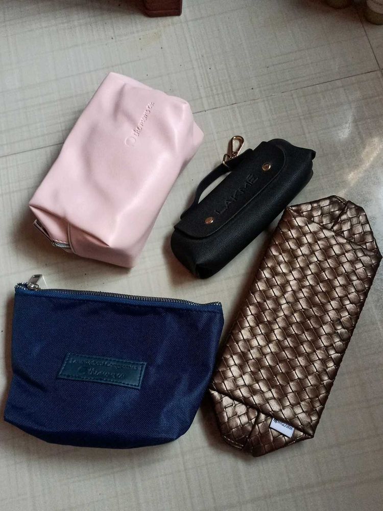 4 Makeup Storage Bags 🛍️