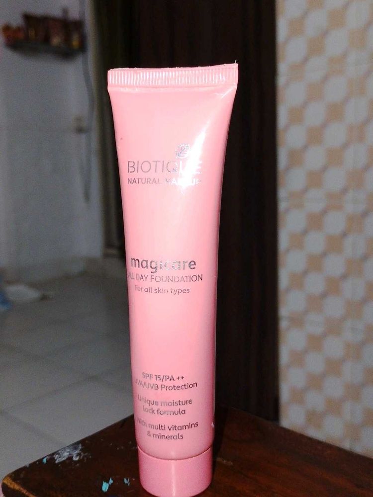 biotique all day foundation plus suncream