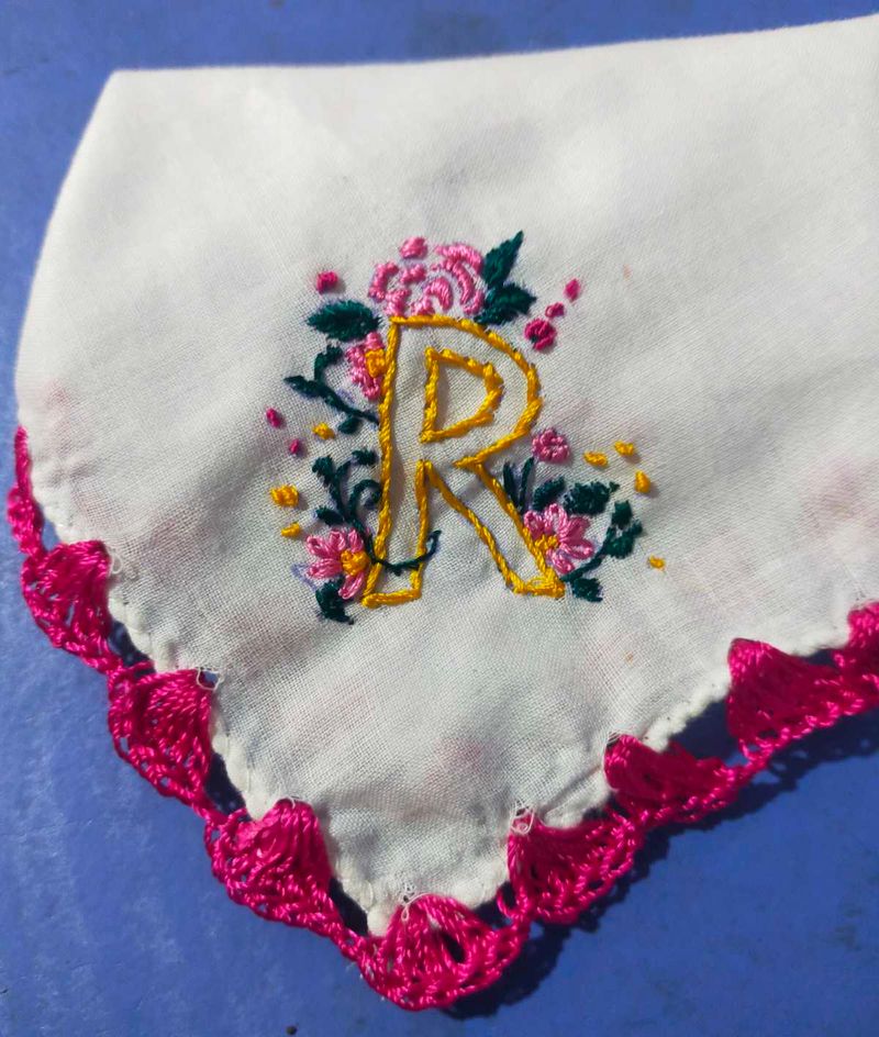 Self Embroided Handkerchief 🌹🌷🌼🌿