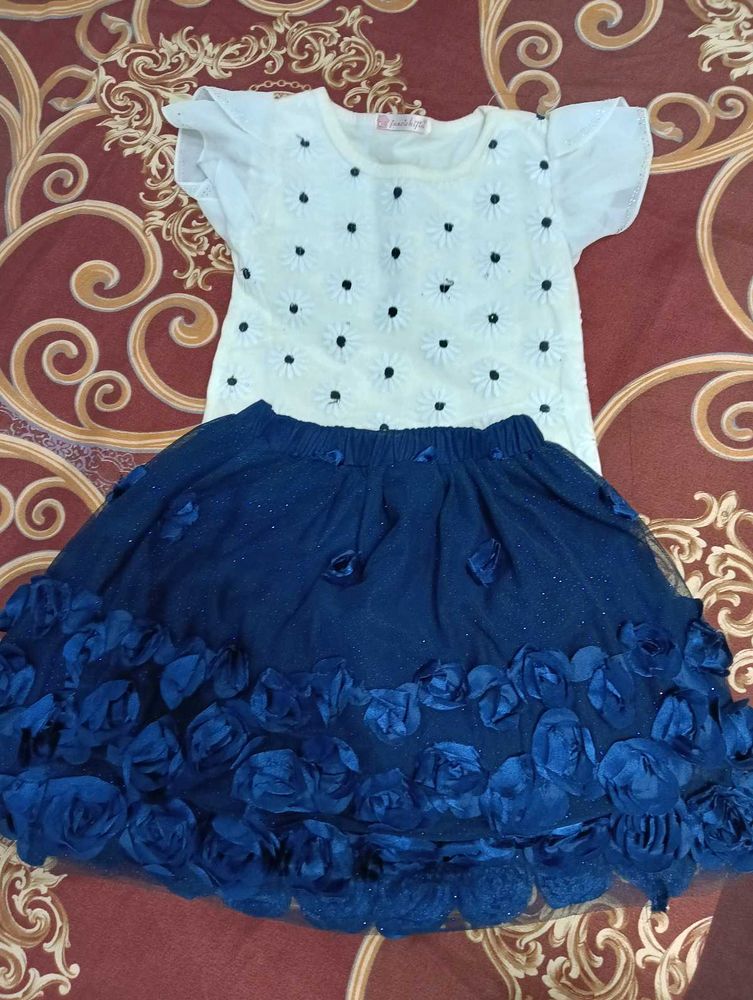 Skirt And Top Set For Summer
