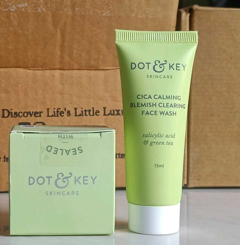 Dot &amp; Key Blemish Clearing Face Wash