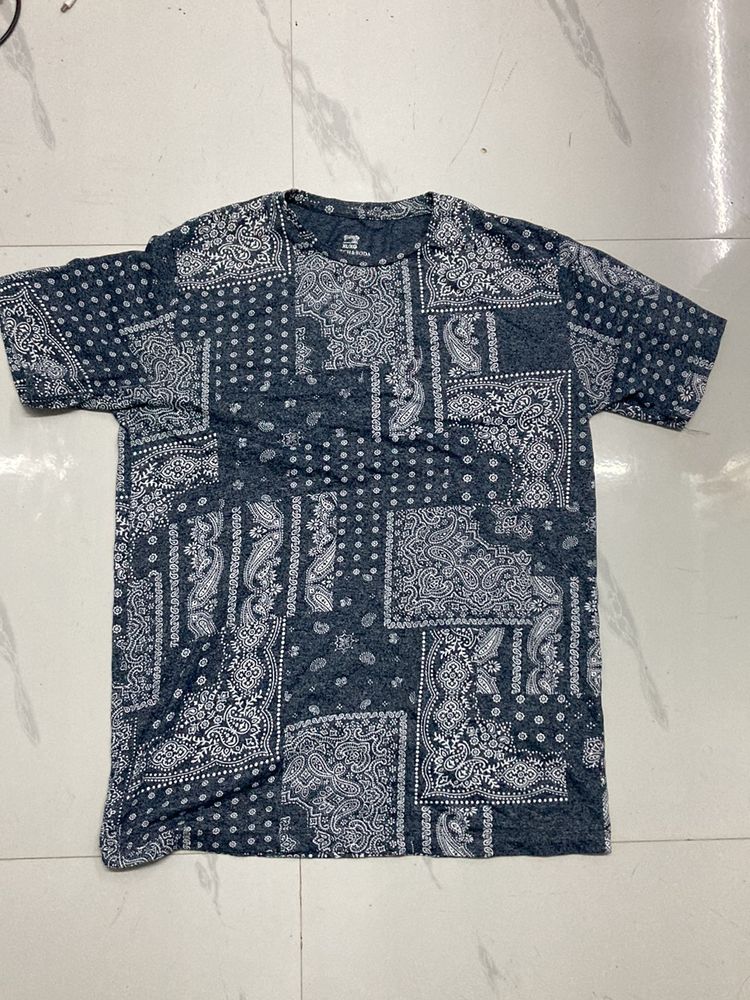 Bandana Paisley’s Print Tshirt (Regular/Slim Fit)