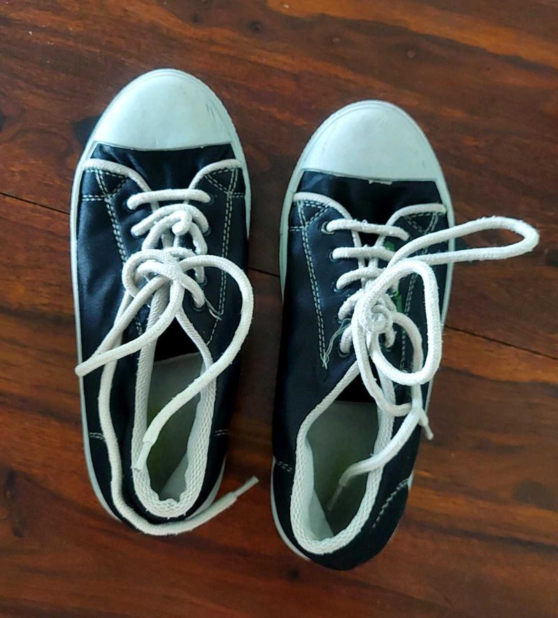 Canvas Shoes