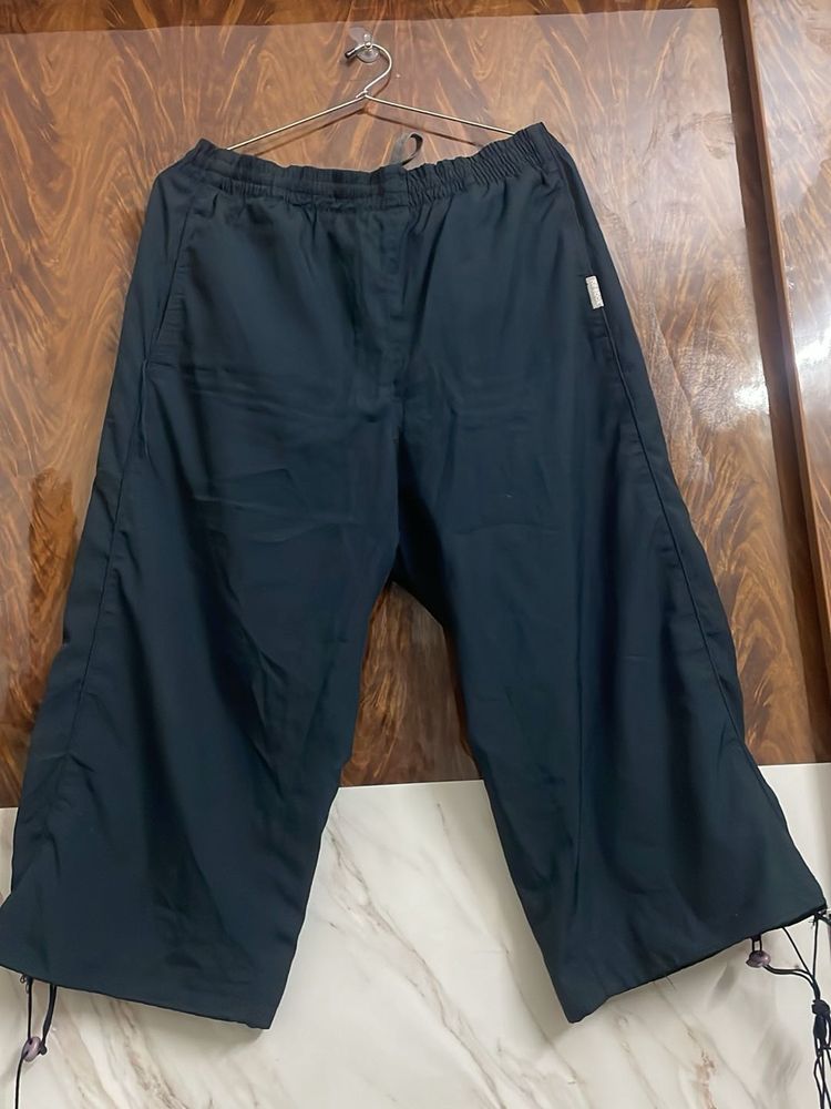 Reebok Black Cropped Wide Leg 3/4 Pants