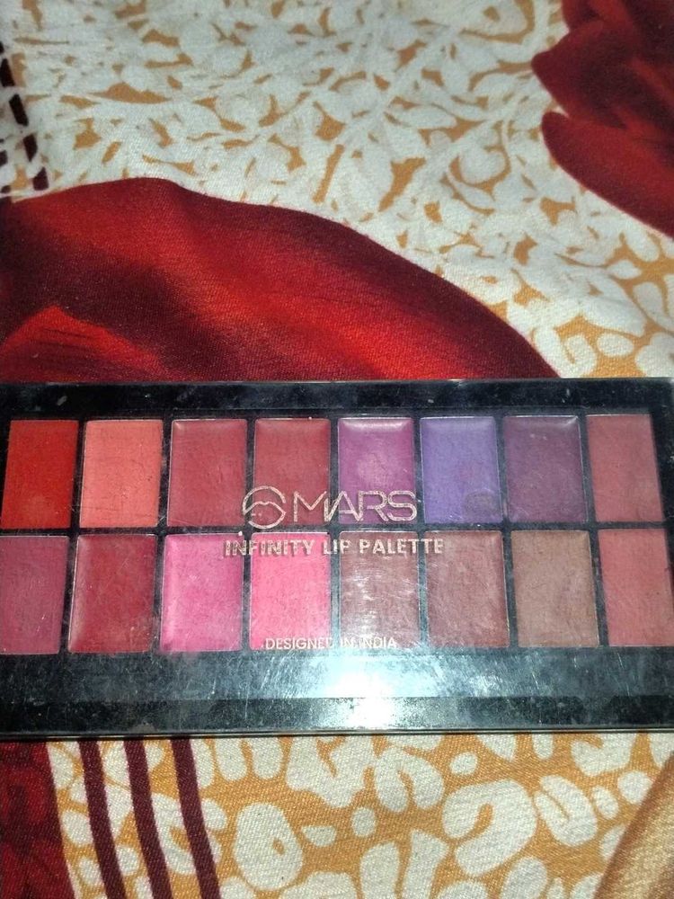Mars Infinity Lip Palette